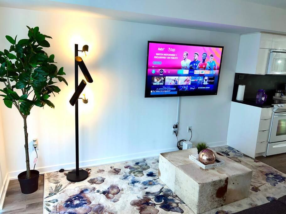 Luxurious Condo In The Center Of Downtown Τορόντο Εξωτερικό φωτογραφία